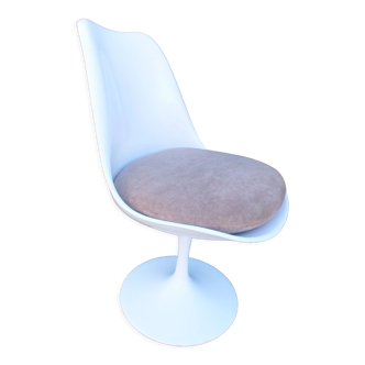 Tulip Chair Knoll International Design Saarinen