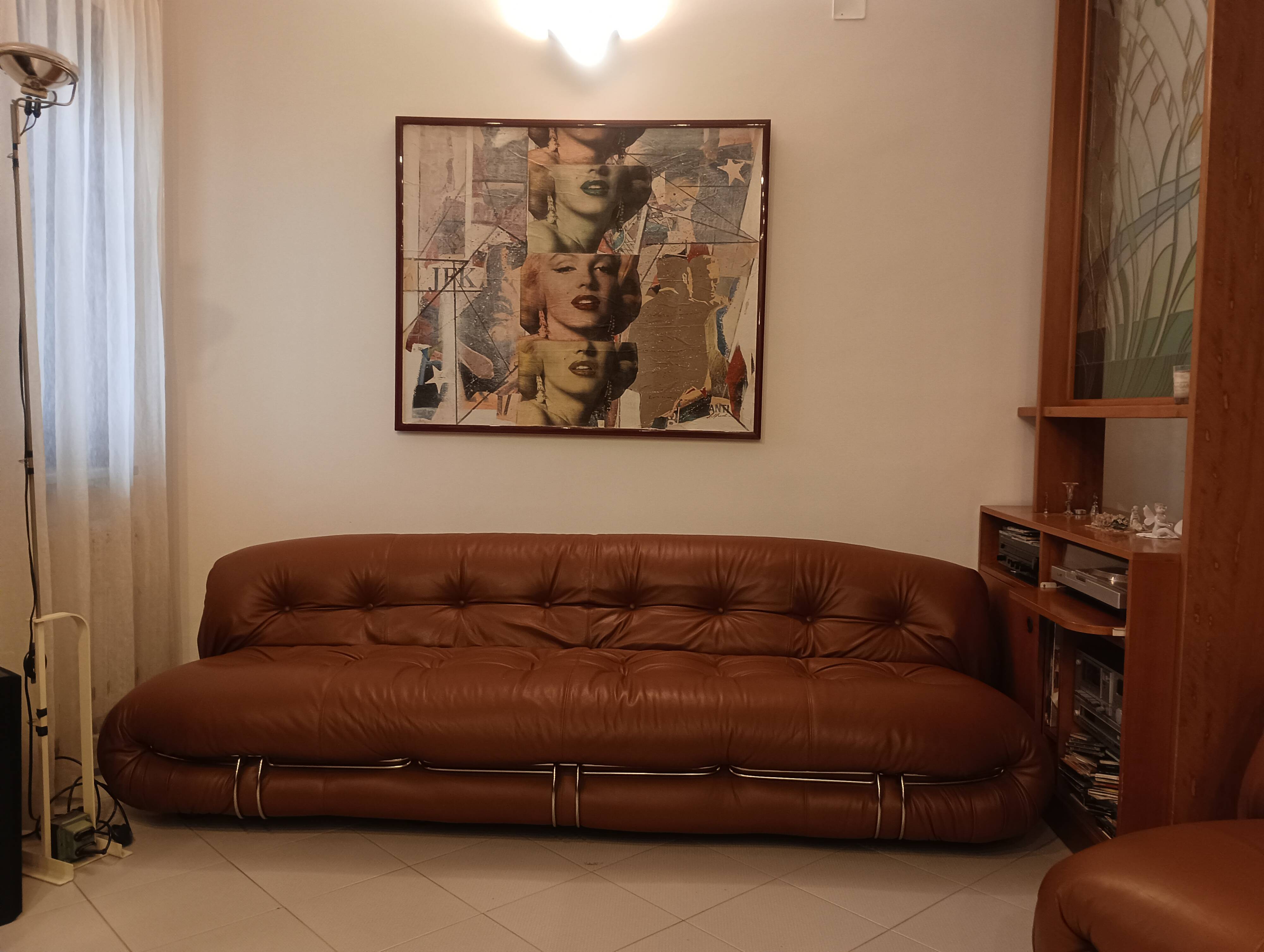 Cassina Soriana sofa for 4 people and 1 Soriana armchair for Cassina.