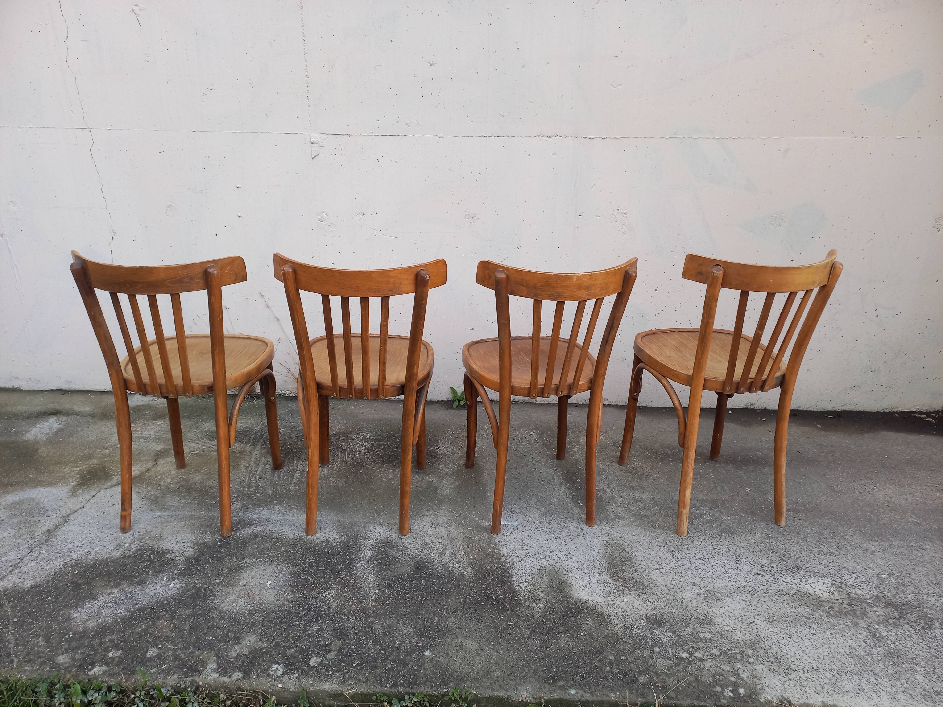 Chaises bistrot vintage