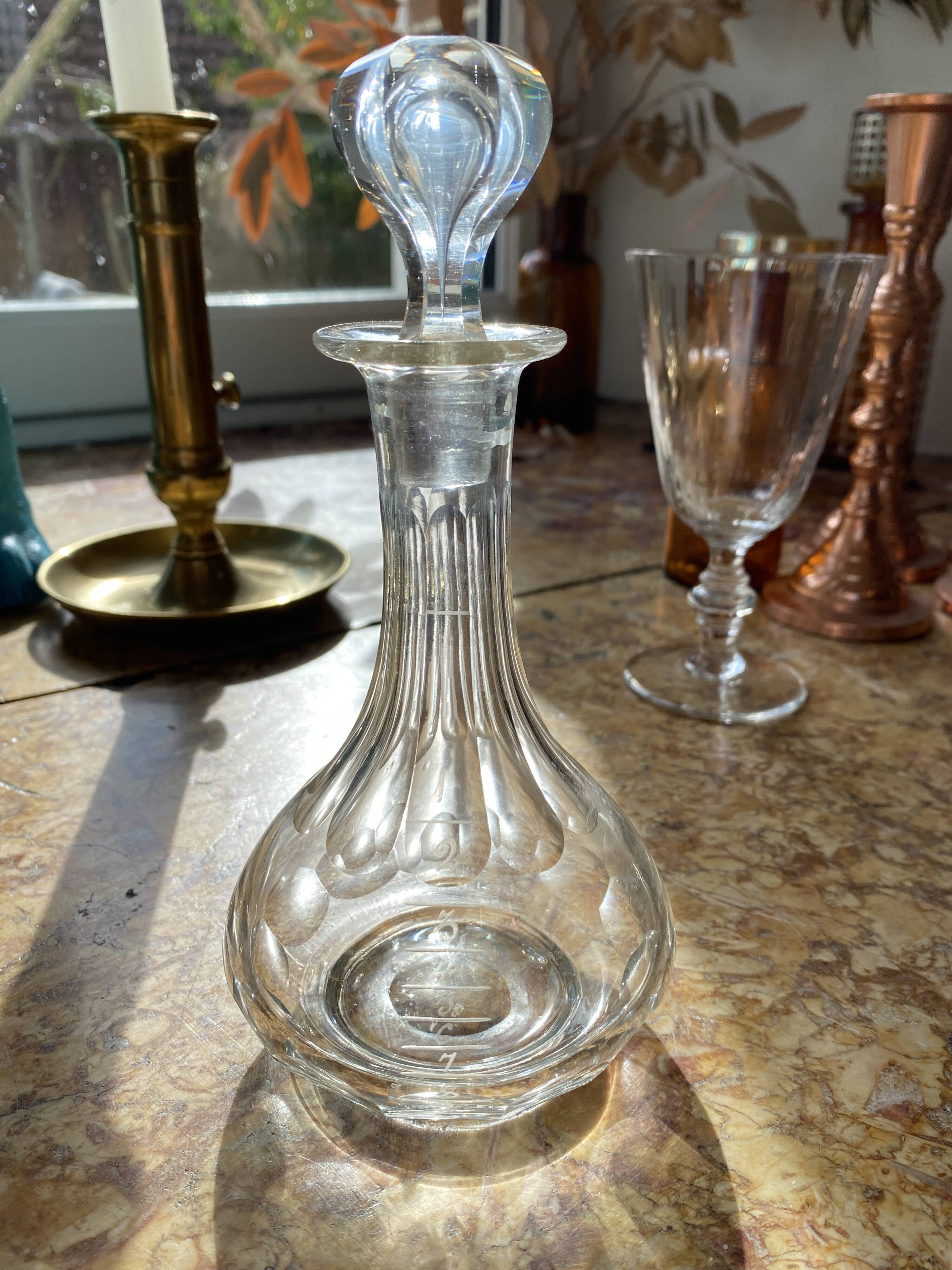 Pair of enamel graduation topettes