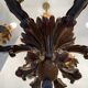 Lustre style Hollywood Regency années 70 bois sculpté