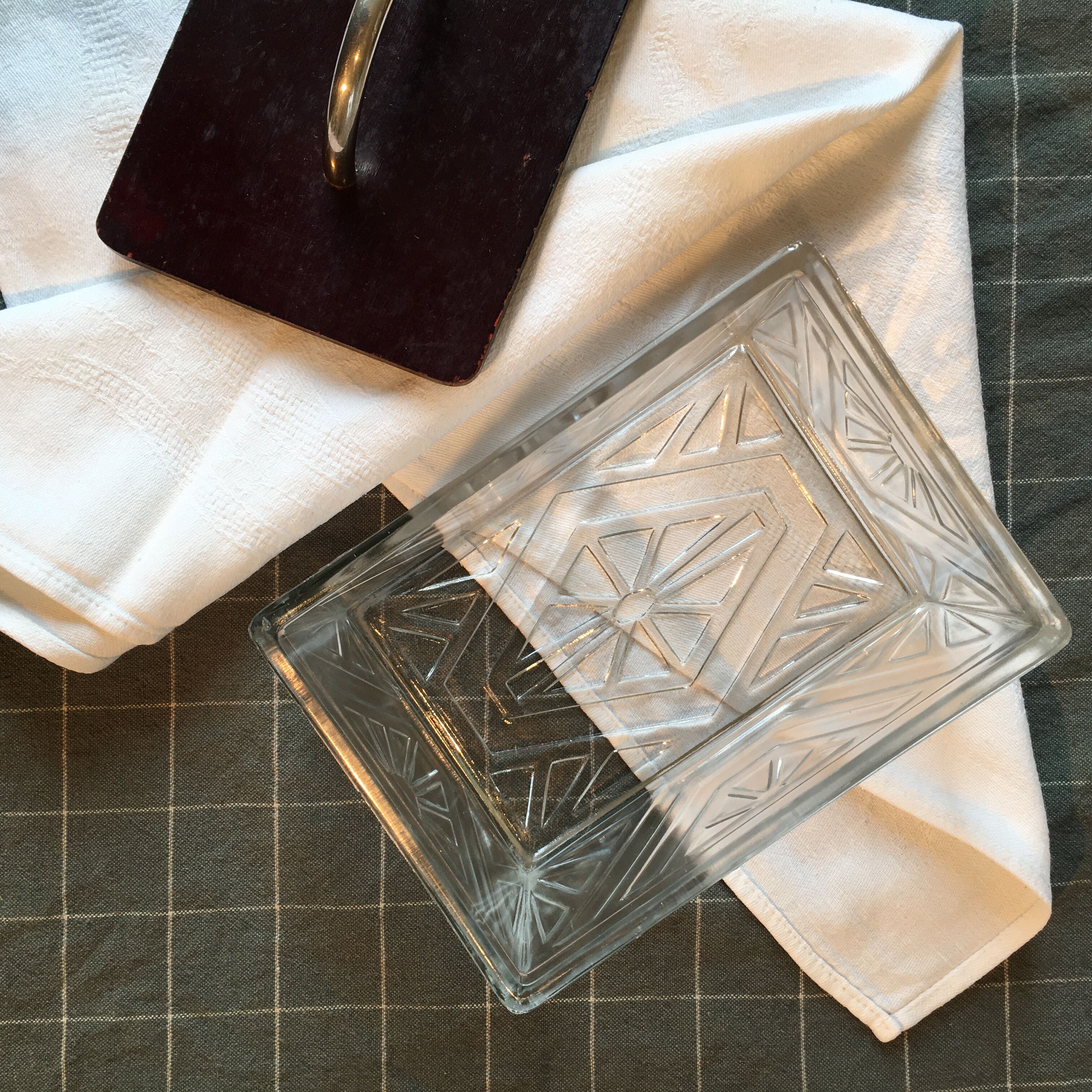 Art deco glass cake box