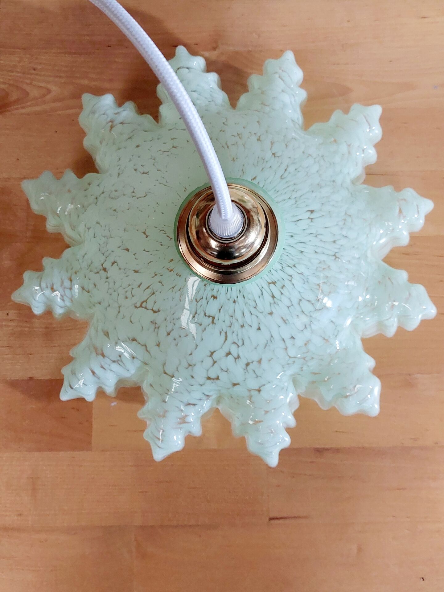 Green Clichy glass pendant