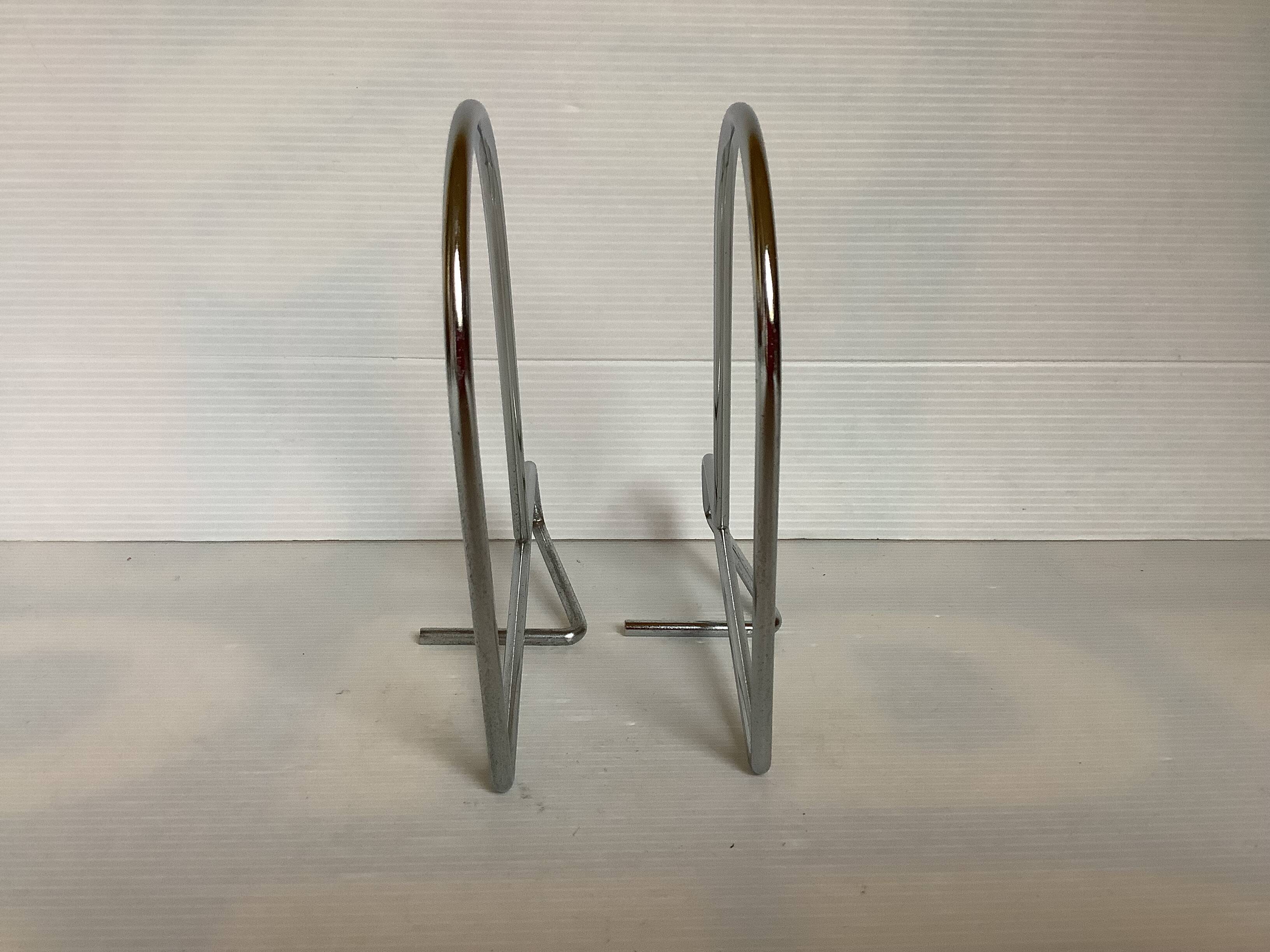 Pair of metal bookends