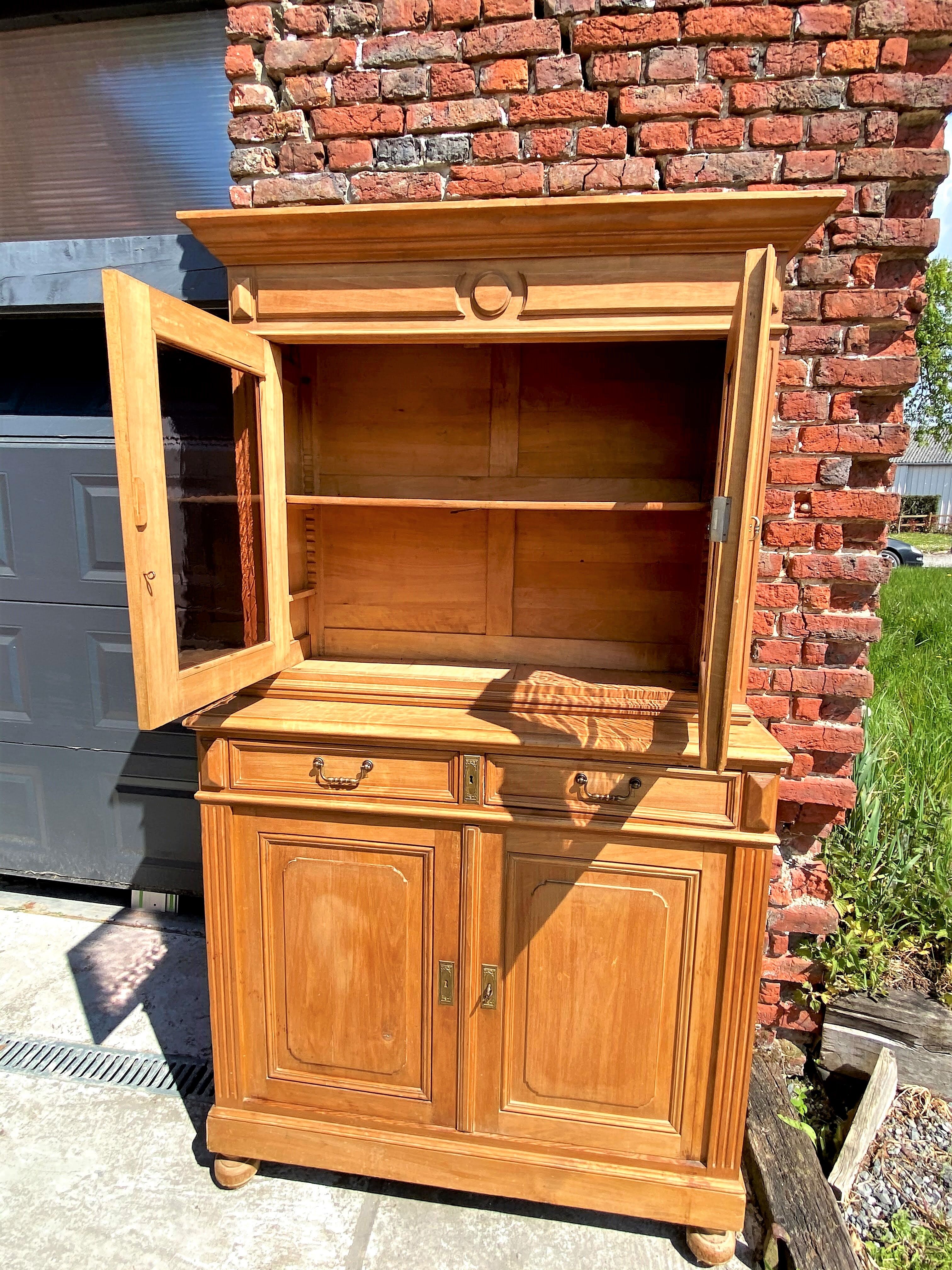 Two-body buffet croat