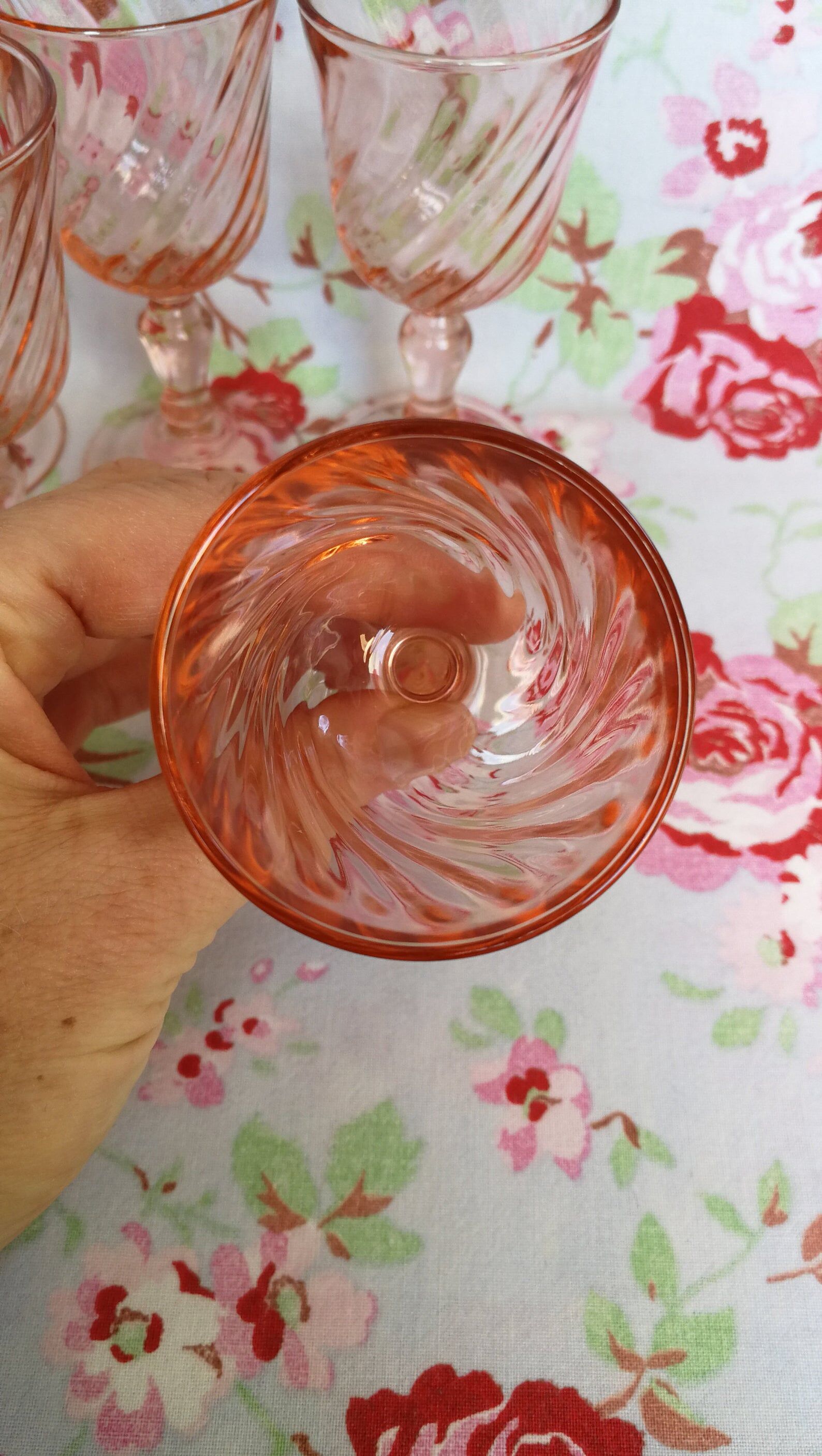 6 pink glasses with Arcoroc Rosaline Liqueur