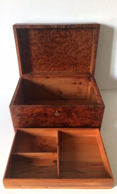 Large jewel box in thuya magnifying glass, 1970s