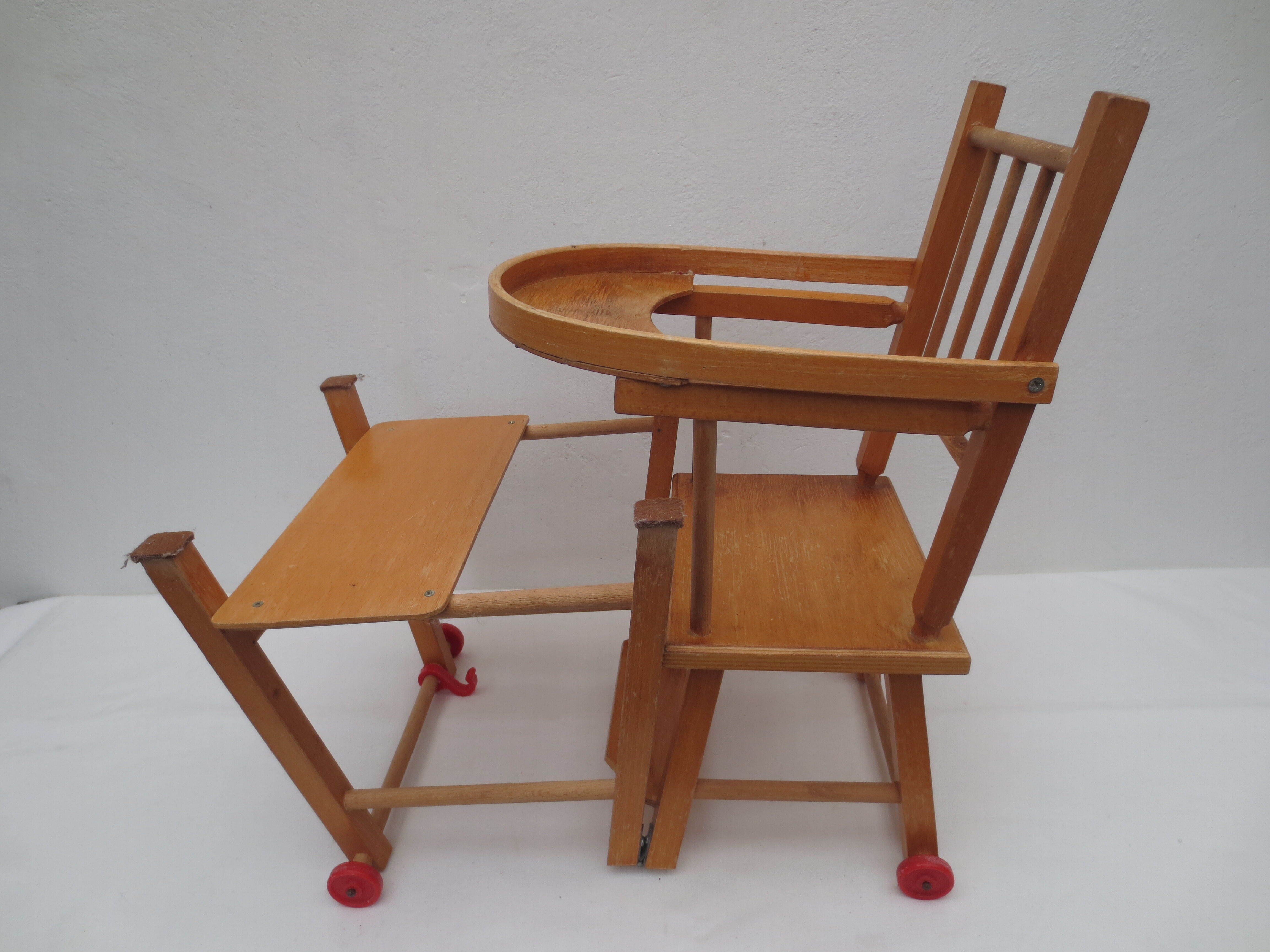 Old little doll high chair
