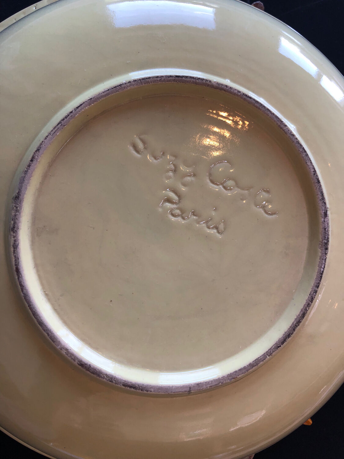 Paris ceramic dish with slip decoration, by Suzy Coste