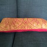 Decorative pillow case in brocade with ottoman turkish 16th century motifs