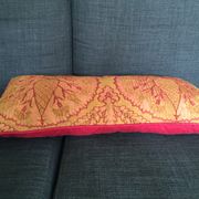 Decorative pillow case in brocade with ottoman turkish 16th century motifs