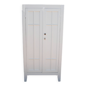 Armoire parisienne