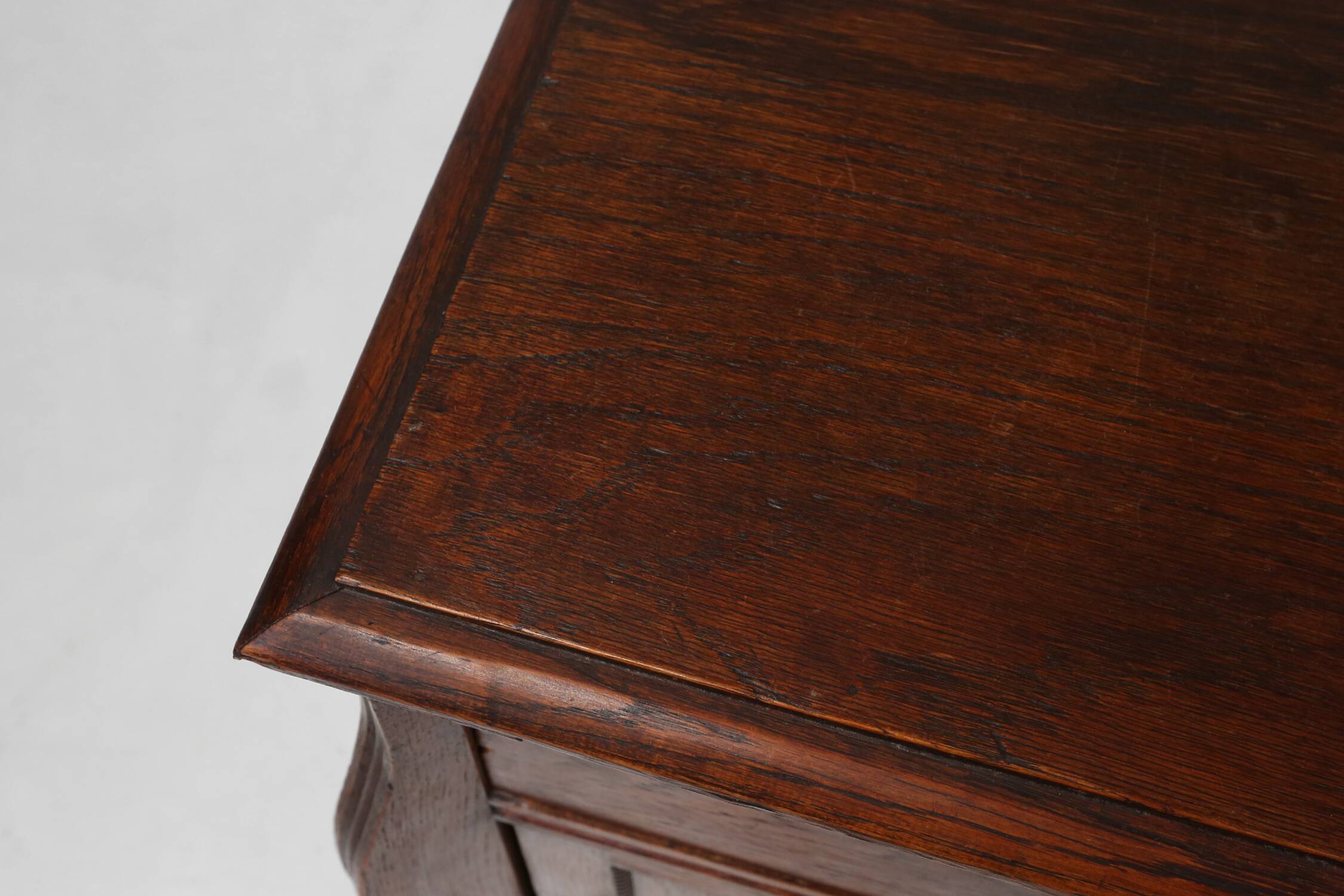 Art Nouveau night stand in oak, France ca. 1910