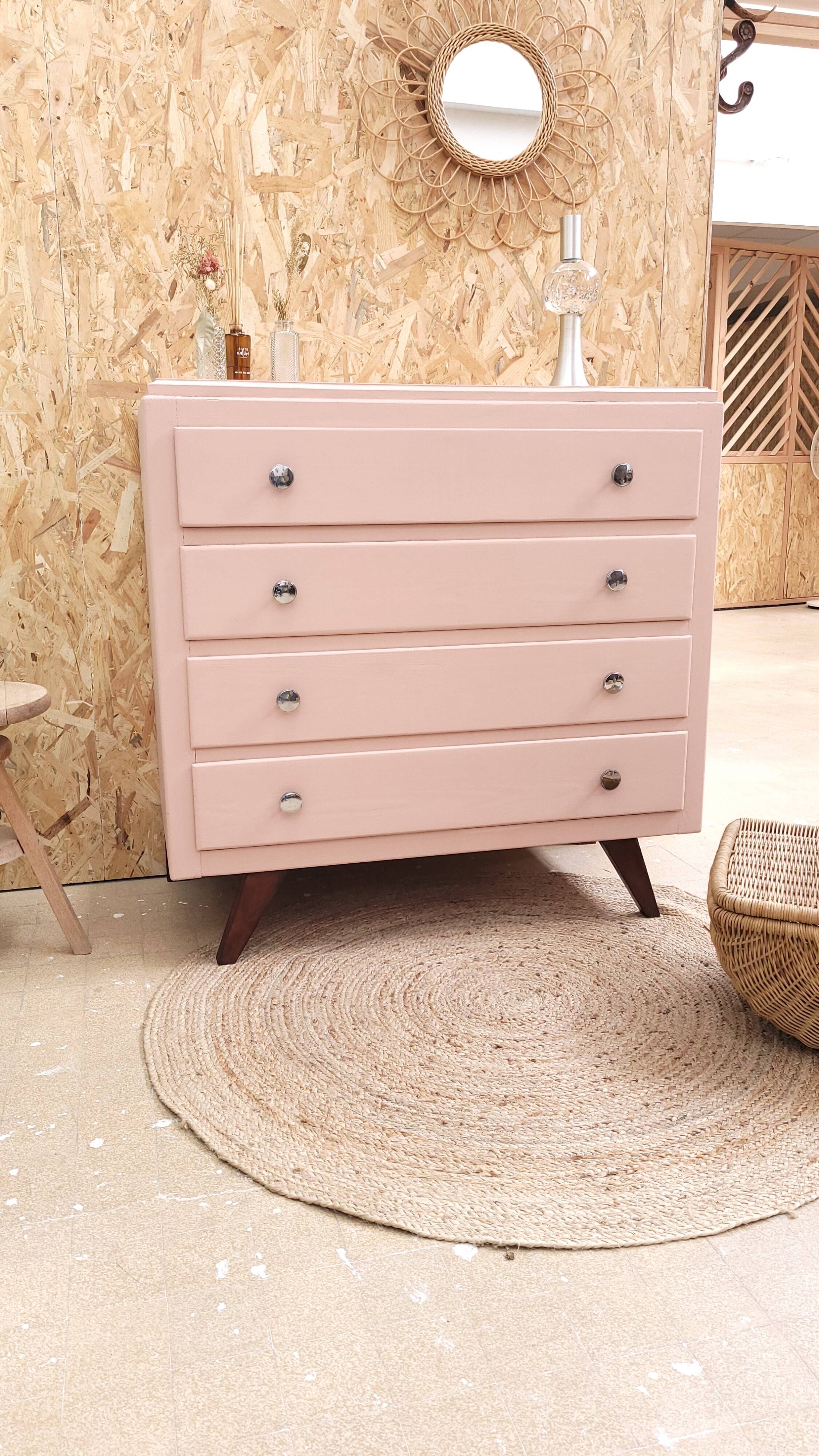 Vintage chest of drawers