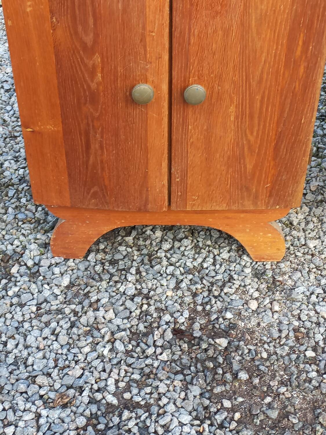 Pair of vintage bedside tables in blond and gilded oak from the 50s