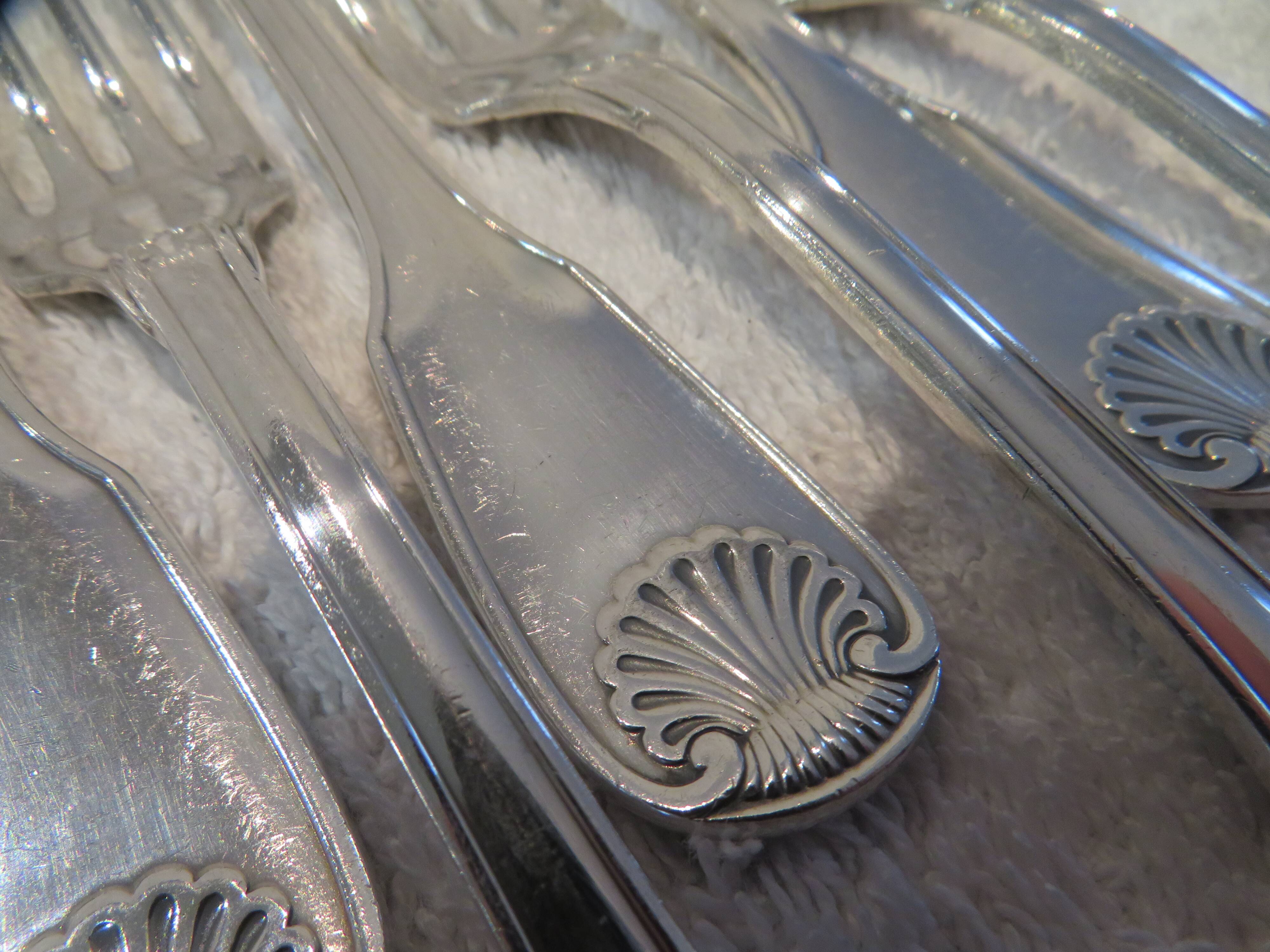 12 silver plated dessert forks by Christofle Vendome, 17.1 cm