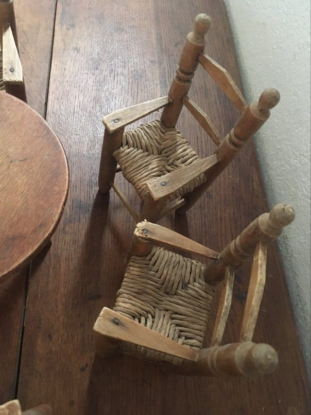 Toy countryside dining room made of straw and wood