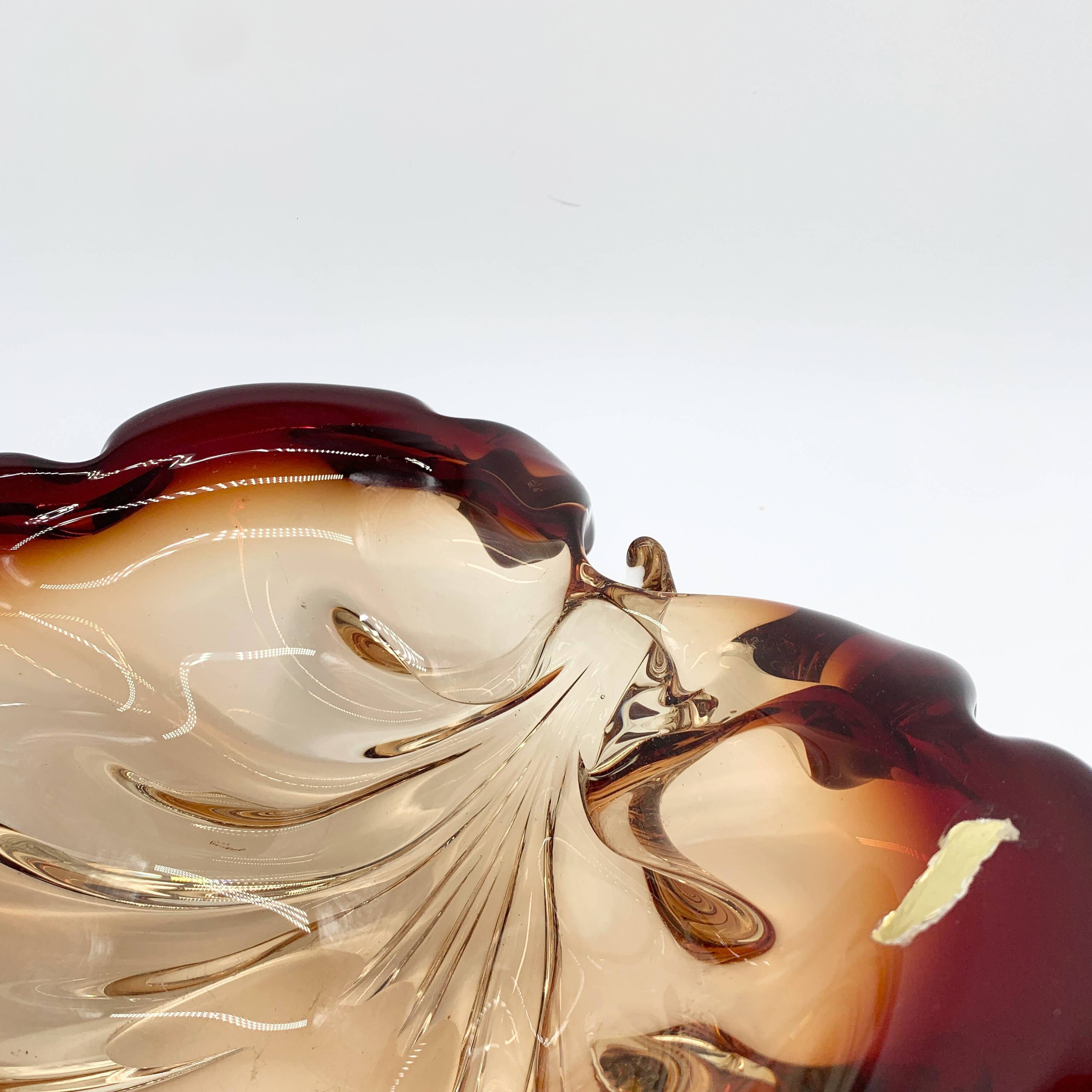 Large vintage Murano glass shell, 1960