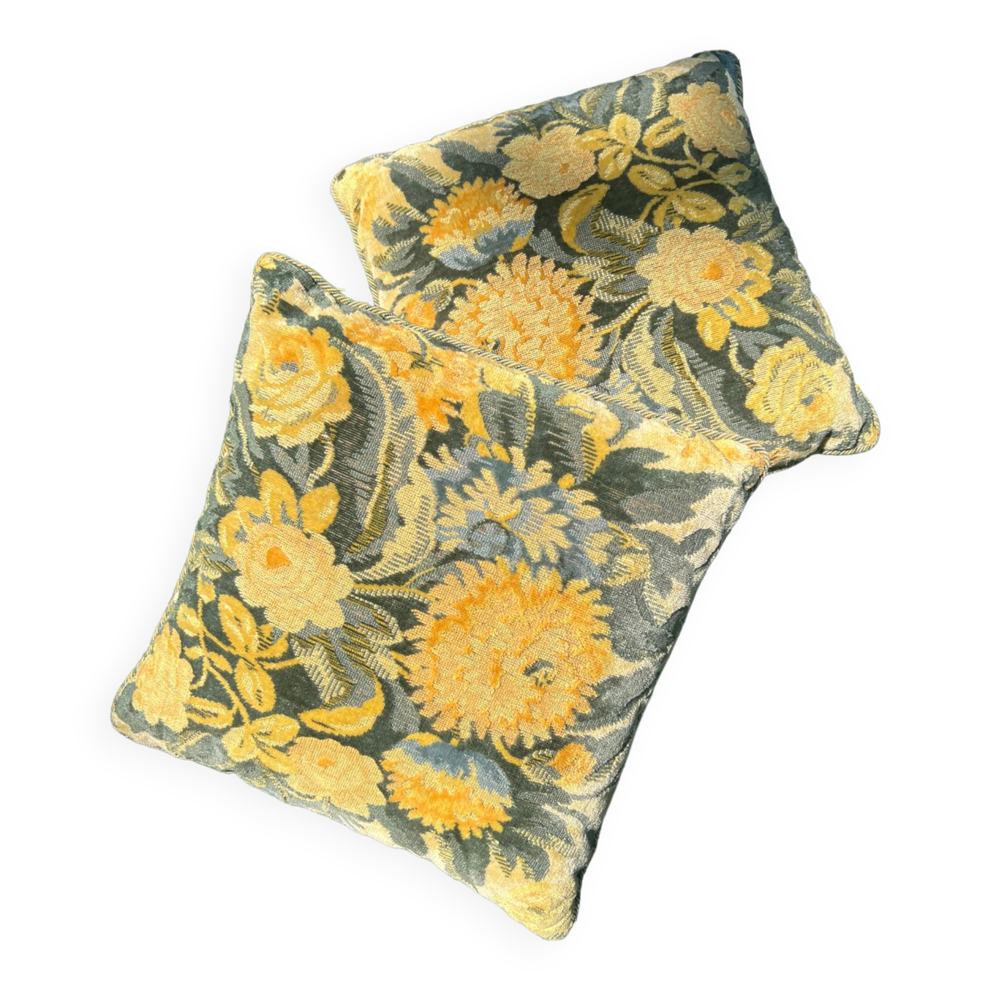 Set of vintage cushions