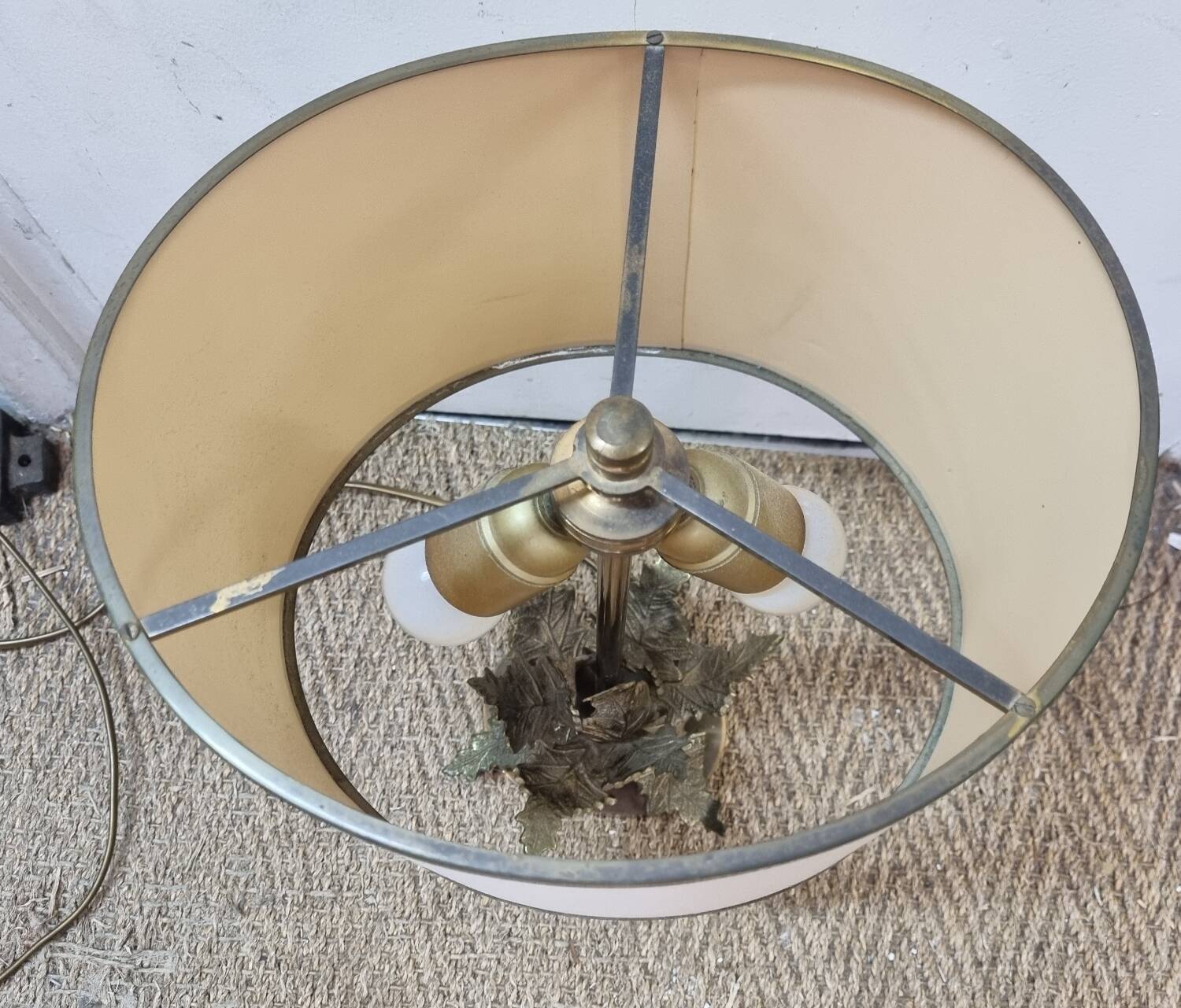 table lamp, bronze foliage Circa 1960