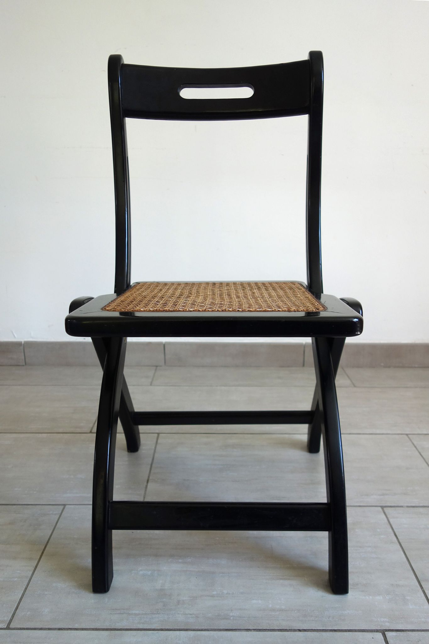 Chaise pliante cannée vintage