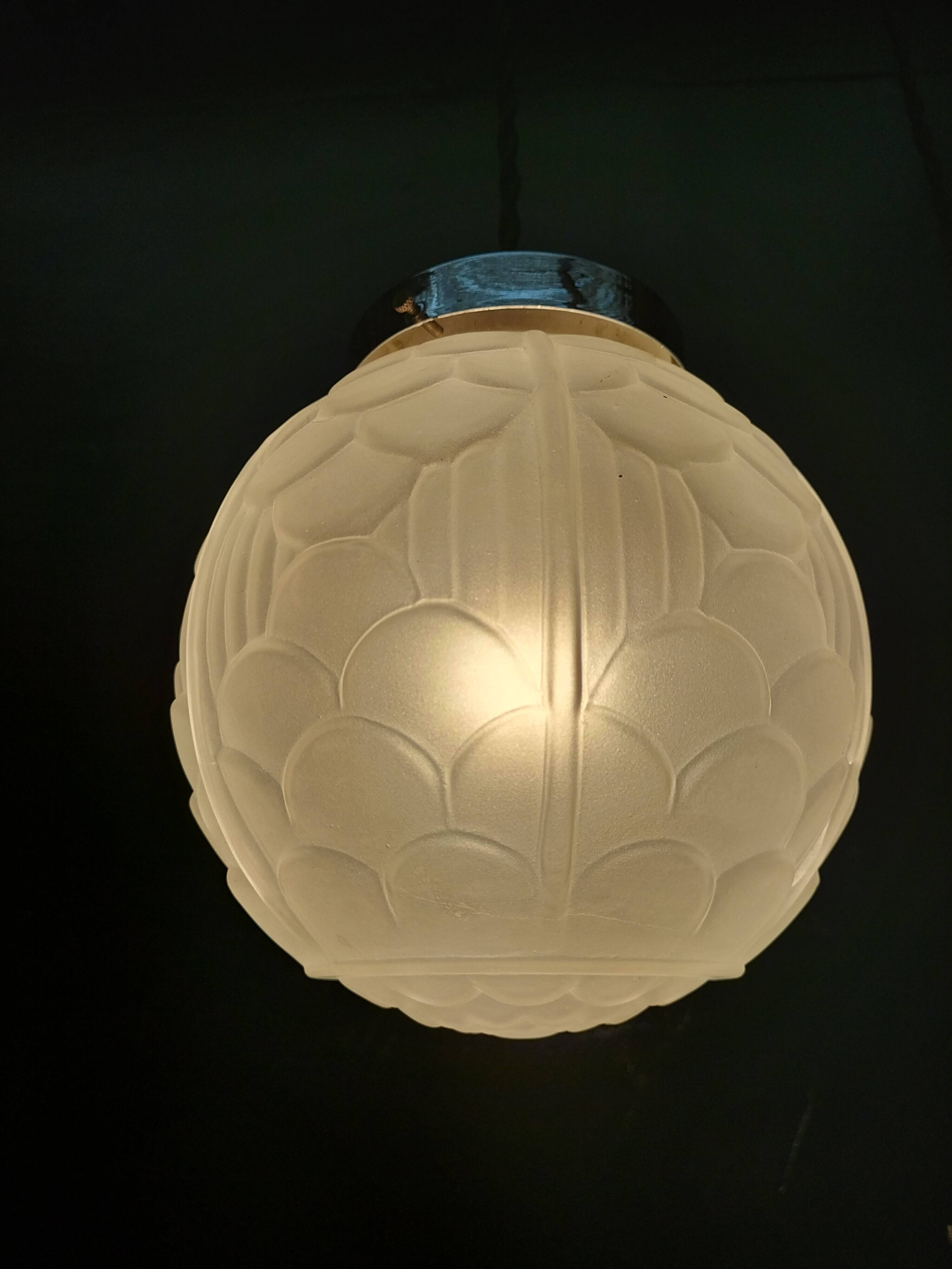 Art deco pendant lights