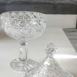 Large lead crystal candy dish/Drageoir. Tritschler Winterhalder. Dome shape, faceted patterns. Dim 30 x 15 cm