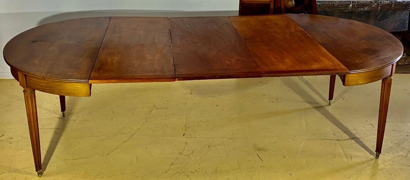 Round table Louis XVI style with 3 extensions