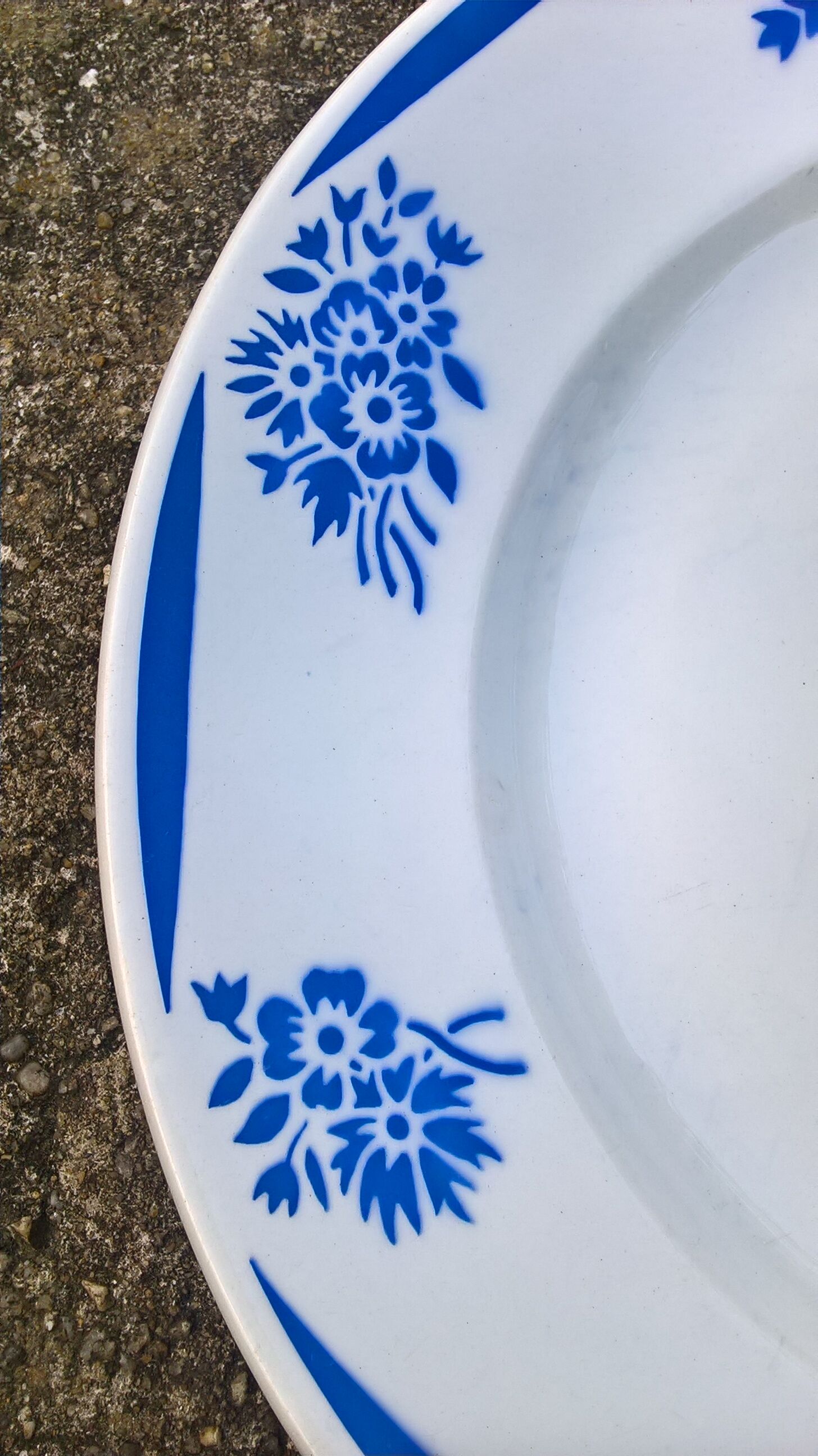 Plate K-G Luneville "Reims" white - blue