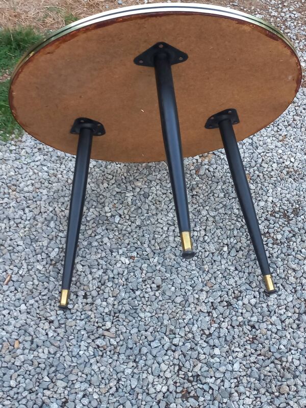 Table basse vintage dessus verre pieds tripode en bois noirci des années 60