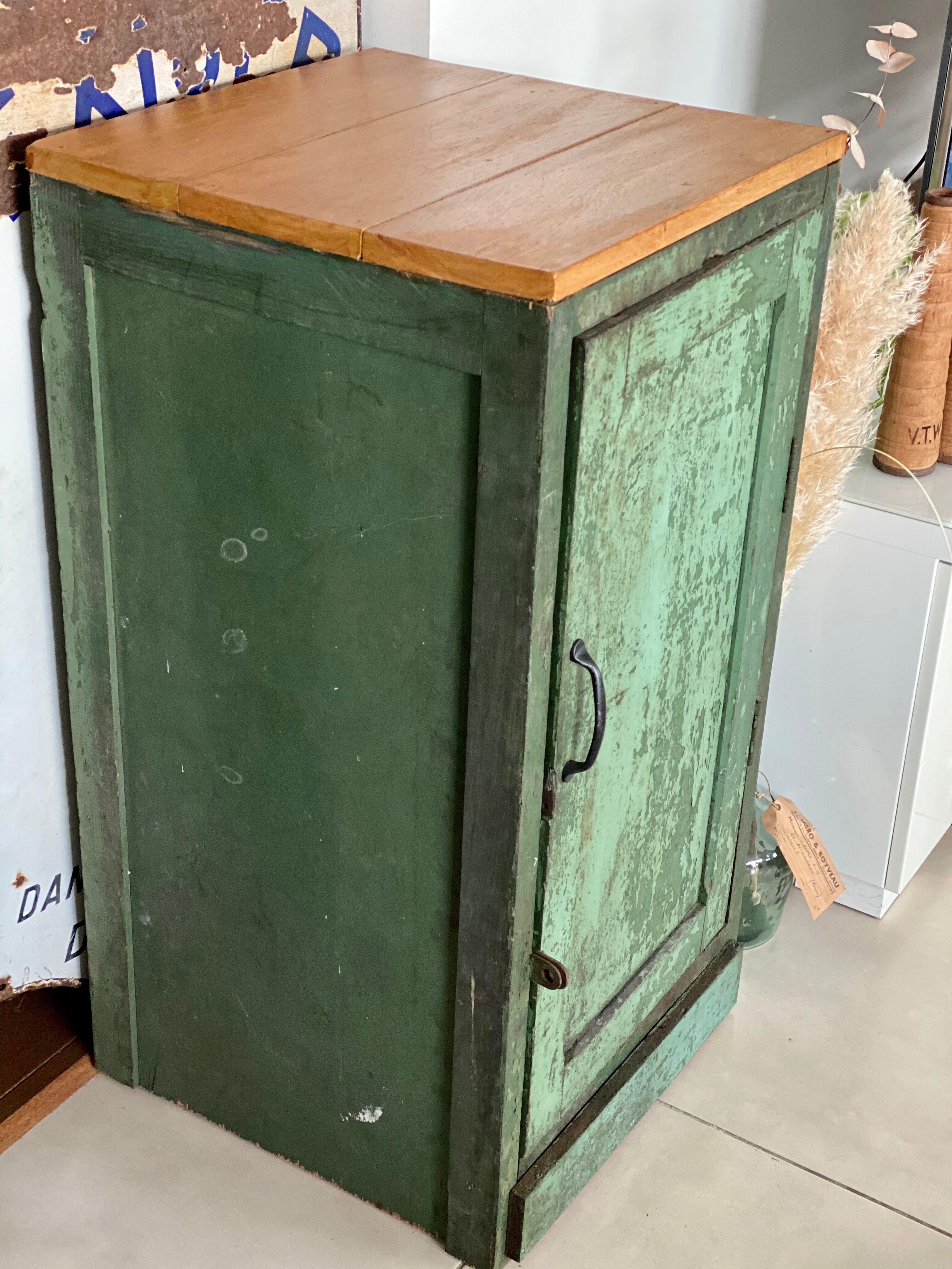 Wooden craft furniture