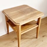 Coffee table in oak