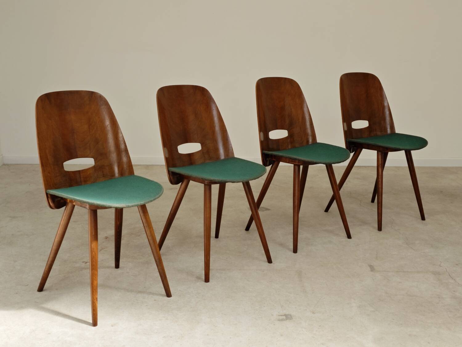 Set of 4 Lollipop chairs by Frantisek Jirak for Tatra 1960