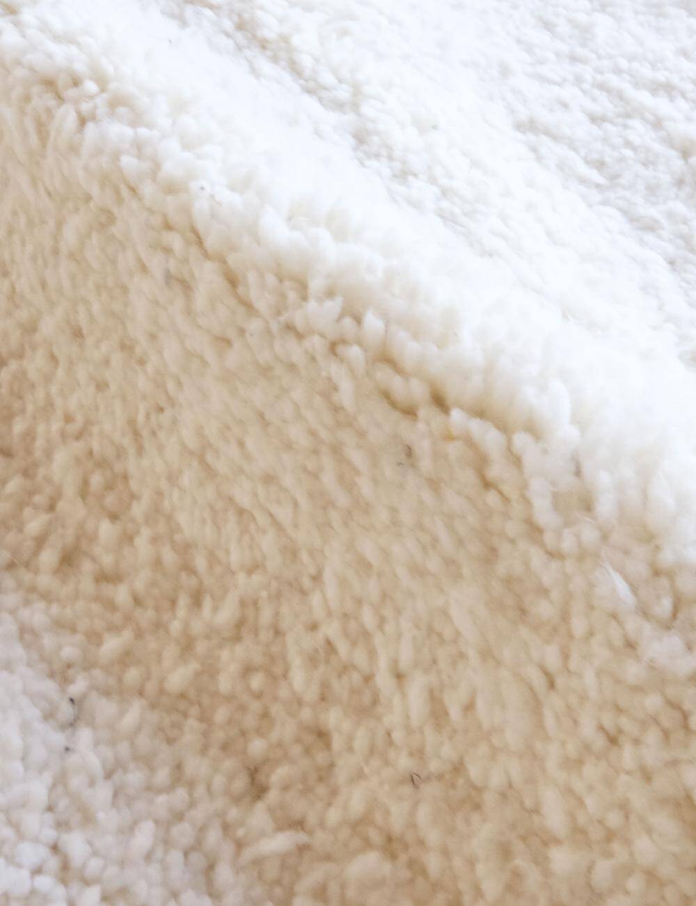 Moroccan White Rug - 350 x 255 cm