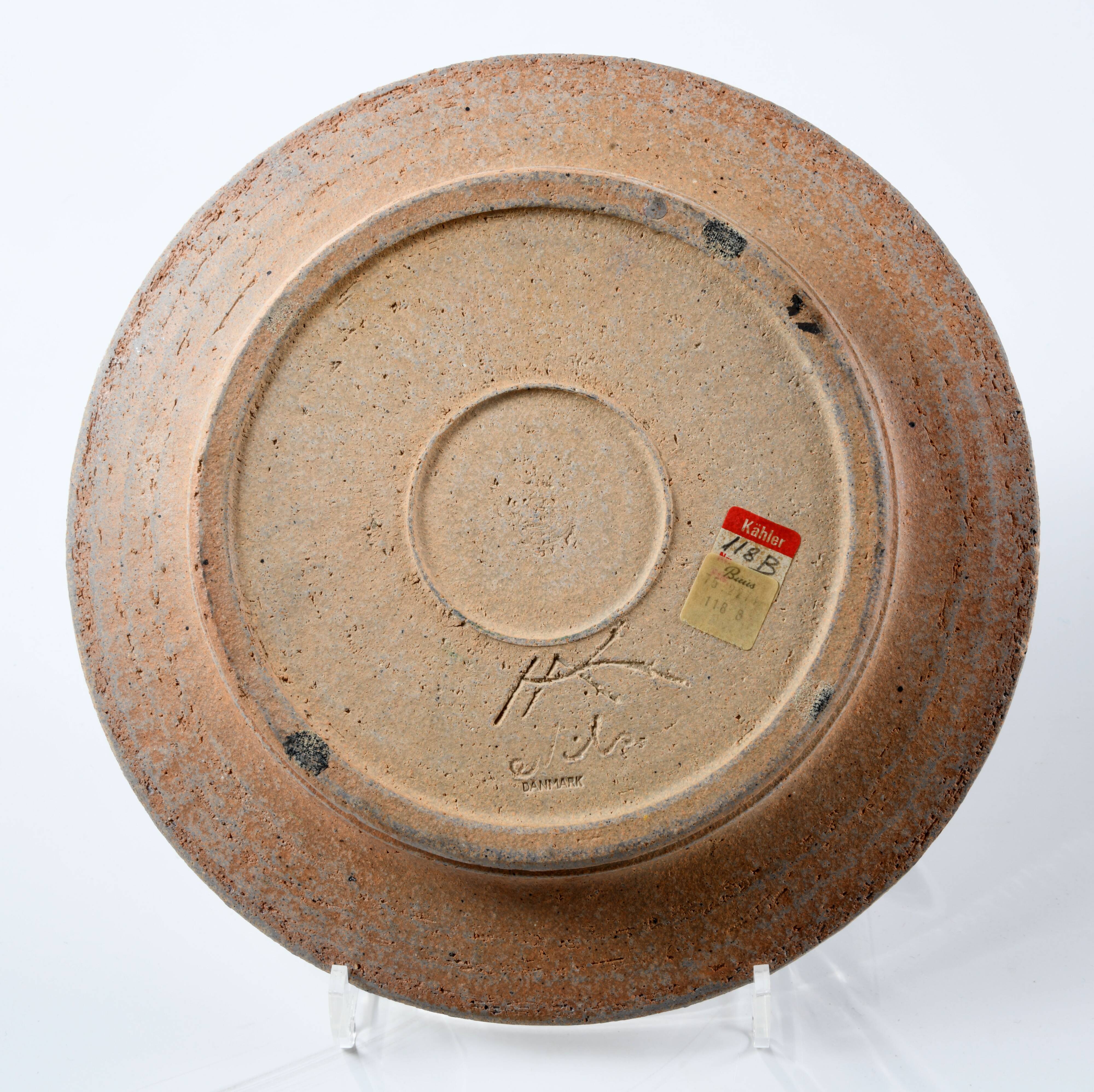 Ceramic dish by Nils Kähler