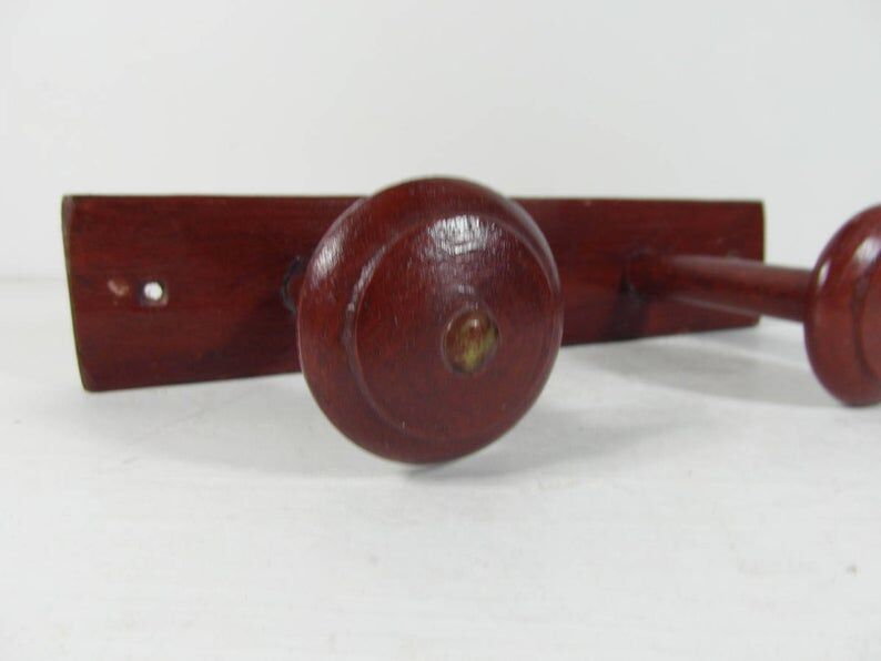 Door coats with 2 hooks, wooden