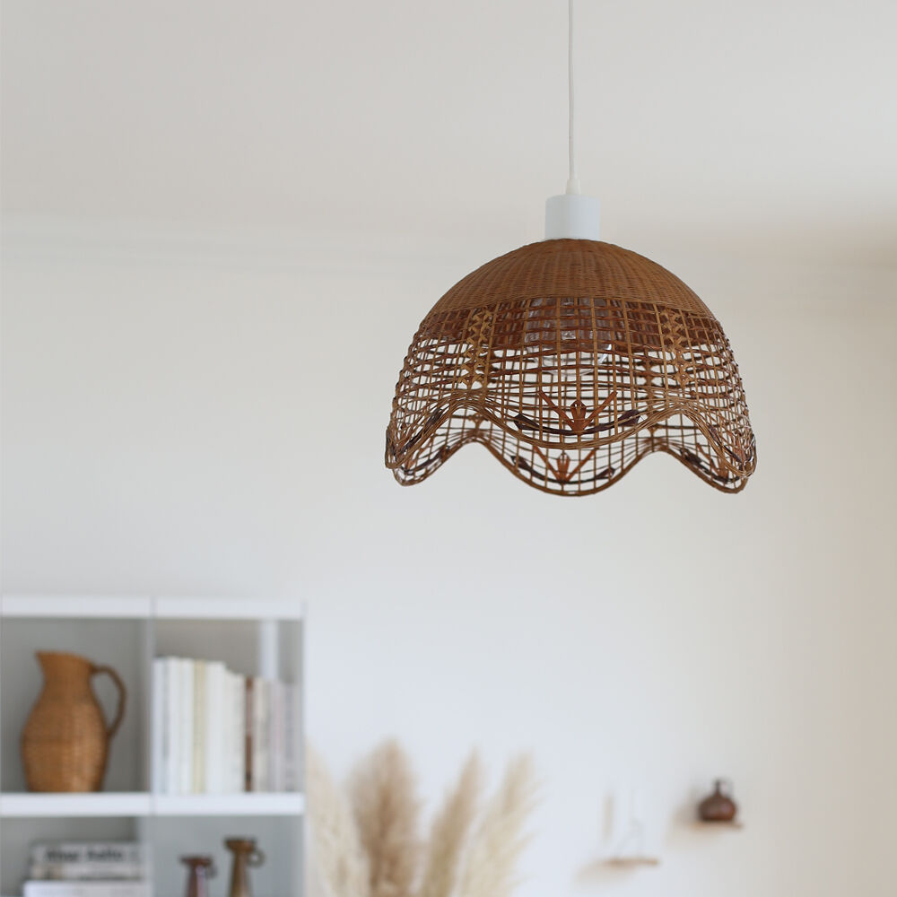 Wicker lampshade