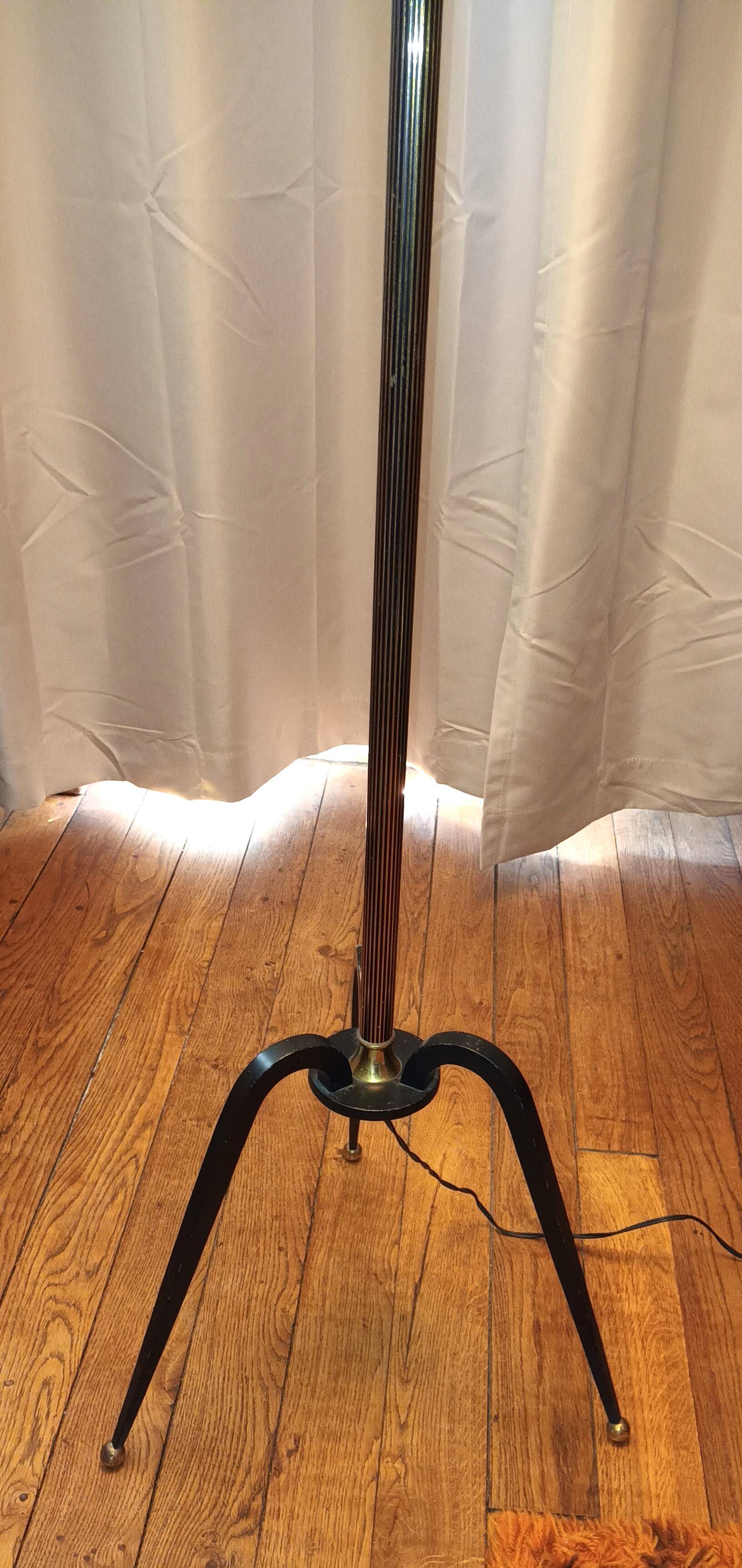 Reading floor lamp from the Arlus house from the 1950s.