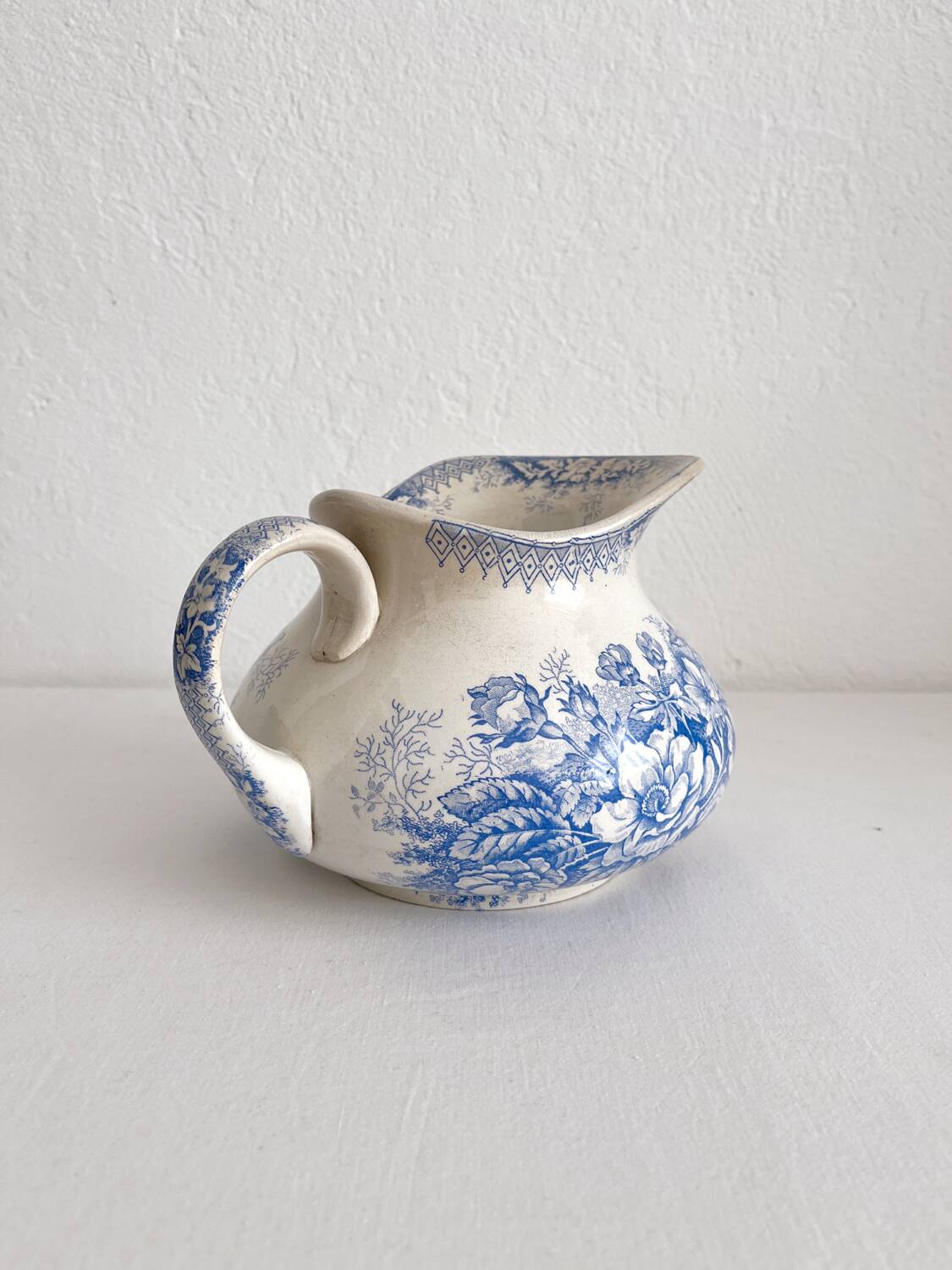 Old iron clay jug "Jardinière" Hamage Nord