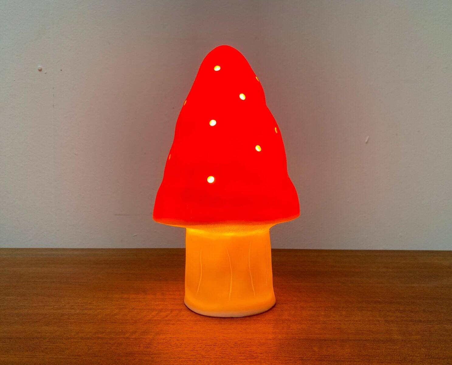 Postmodern plastic mushroom table lamp by Heico.