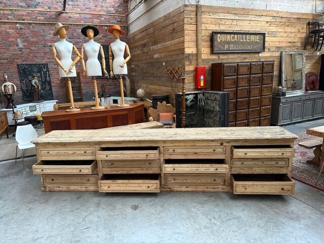 Huge piece of furniture from the early 20th century