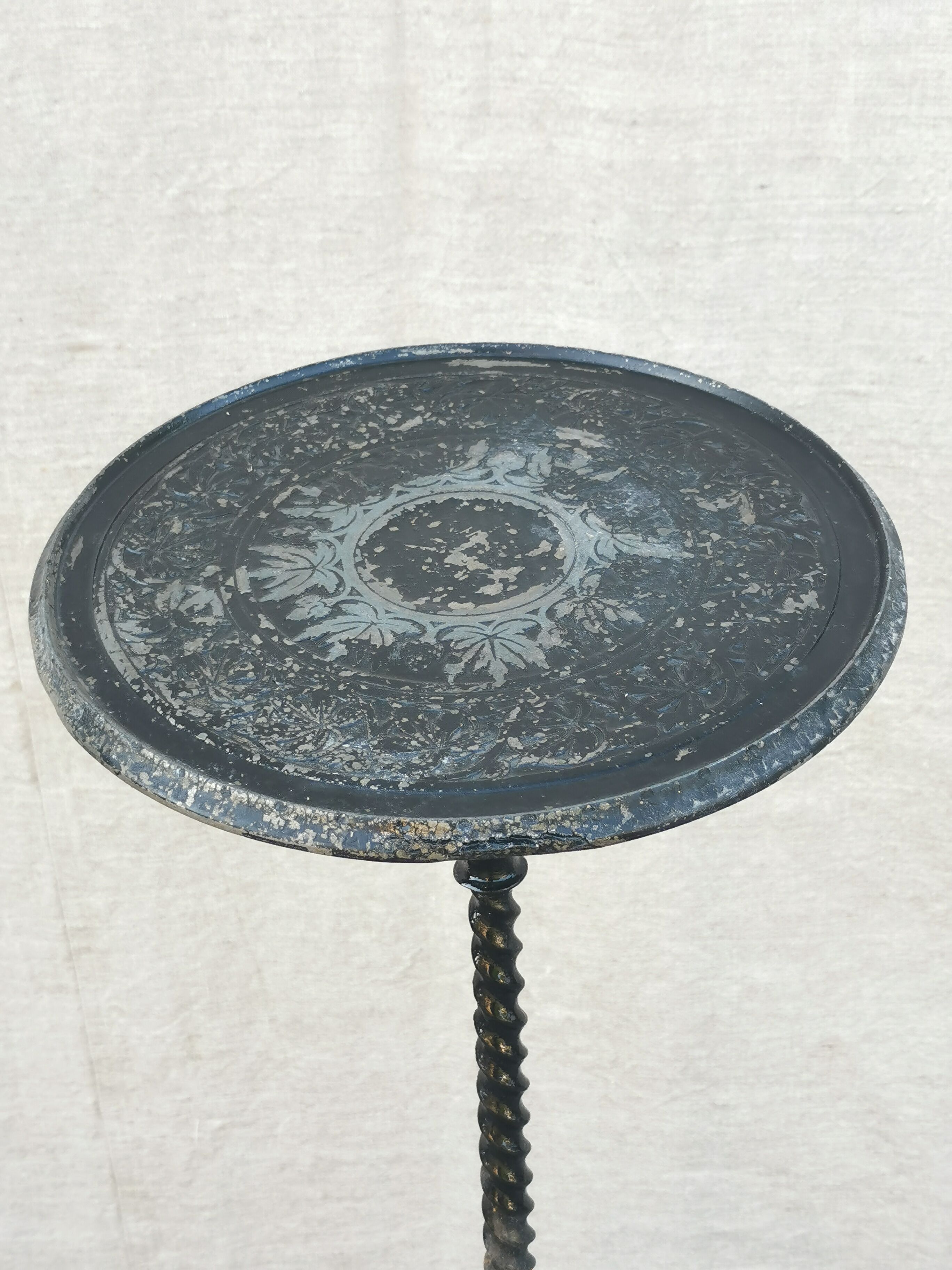 Cast iron Napoleon III pedestal table