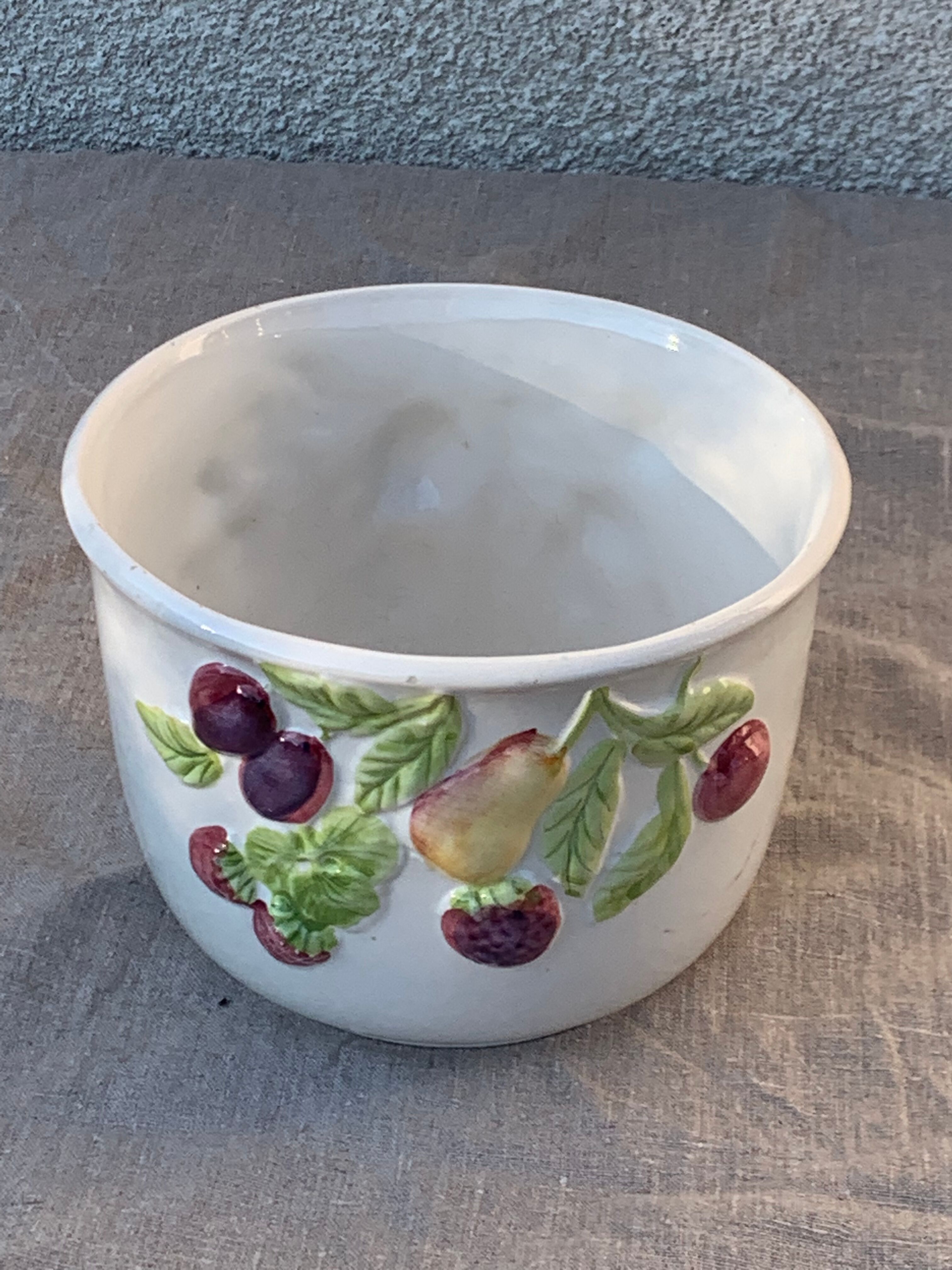 Cache pot glazed ceramic slip vintage fruits