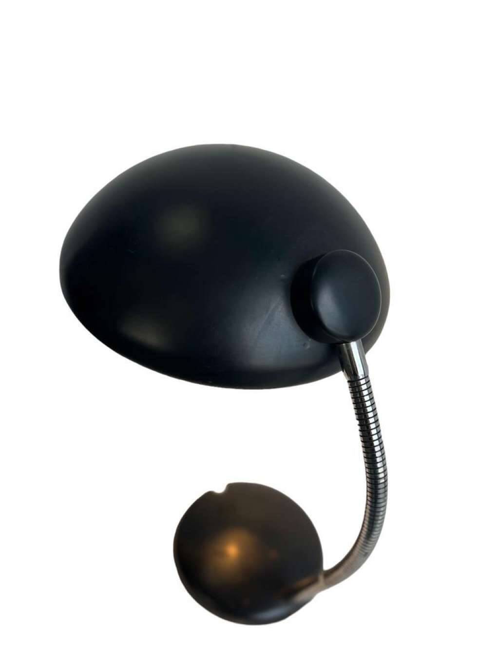 Vintage industrial table lamp in black metal and chrome