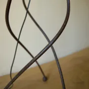 Sculptural tripod floor lamp in wrought iron, François Liguori