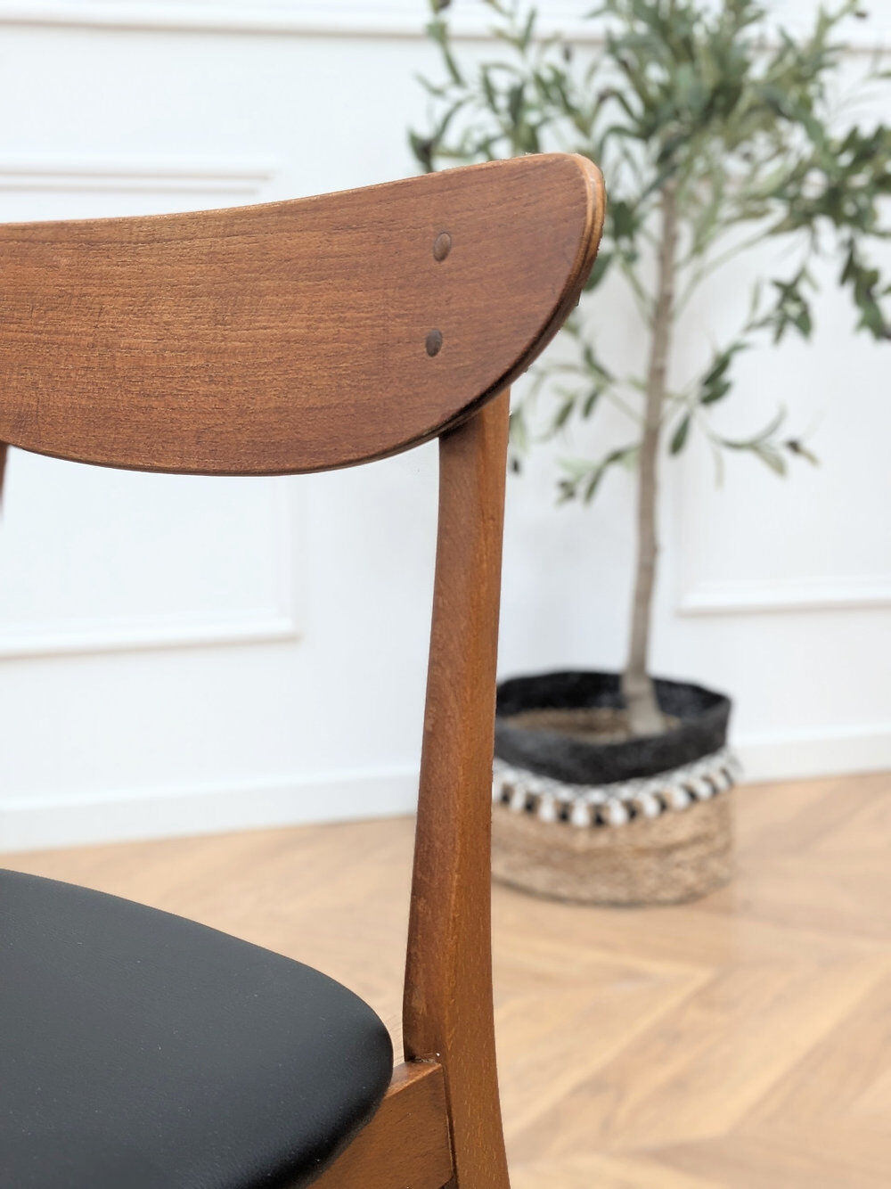 Set of 6 Farstrup model 210 chairs.