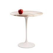 Round "Tulip" side table by Eero Saarinen for Knoll International, circa 1950.
