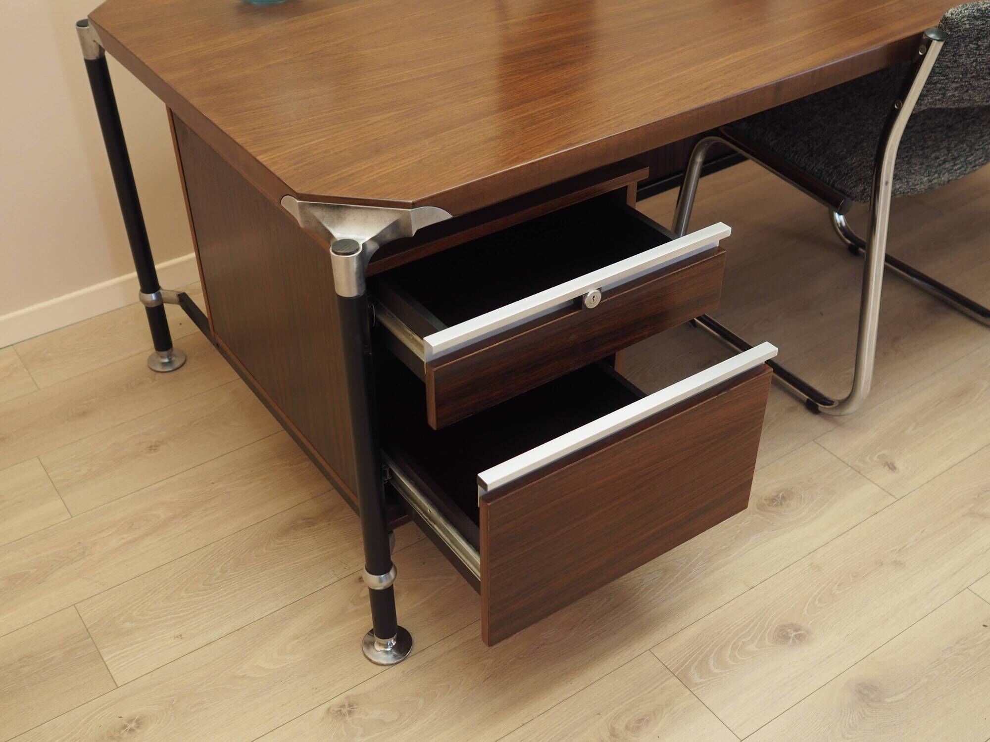 Rosewood desk by Ico and Luisa Parisi, MIM Roma, 1970s
