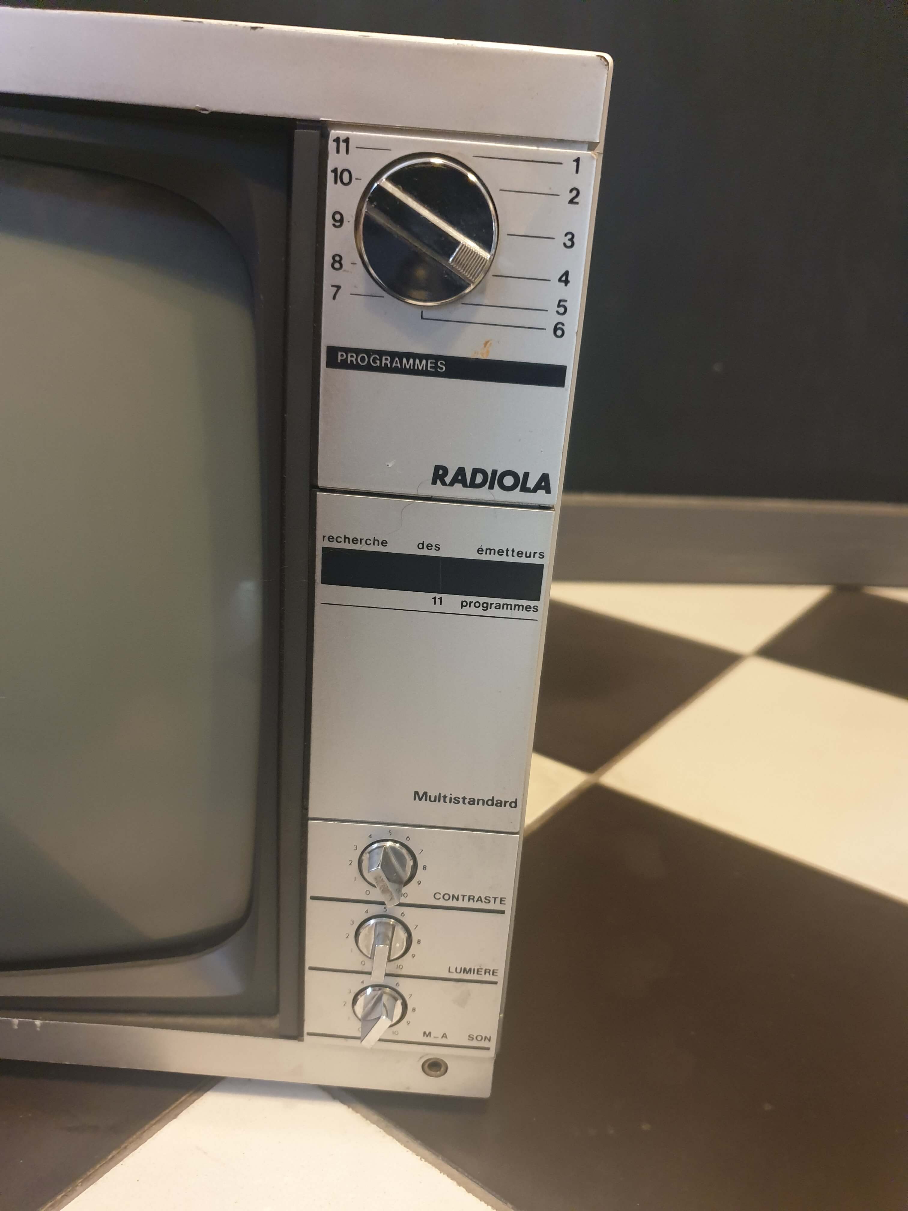 Television Radiola RN 210