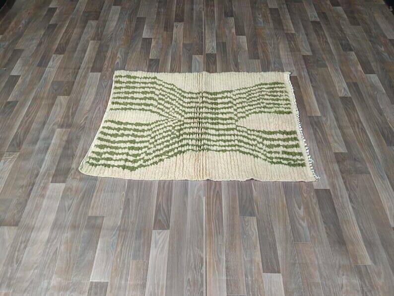 Handmade traditional Berber rug size 250 x 250 cm